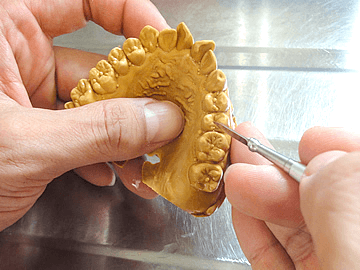 製造工程　マウスピース　歯形模型